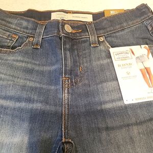 Levi Bermuda Shorts